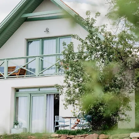 Vila Cukormadar Vendeghaz