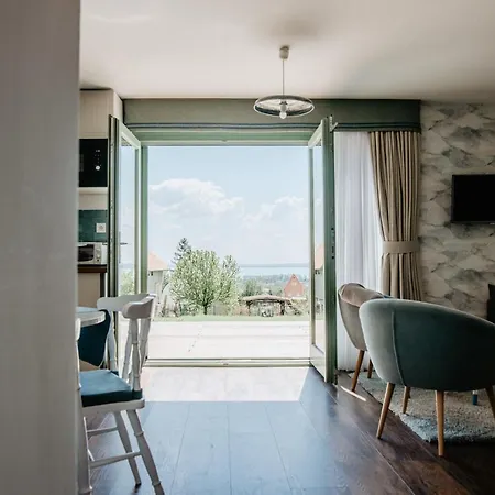 Vila Cukormadar Vendeghaz